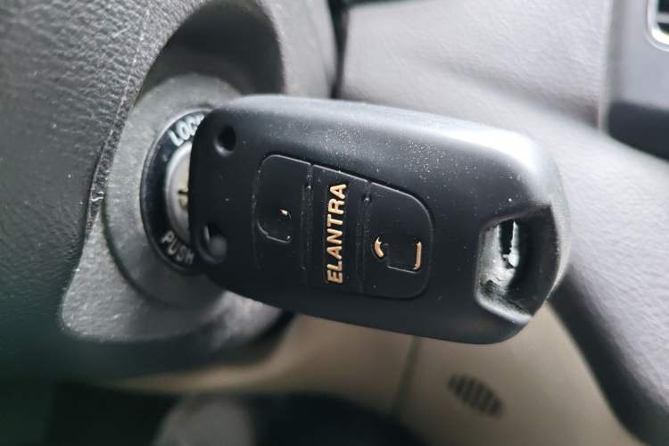 Used Hyundai Celesta 2011 1.6L Automatic Comfort Edition Vehicle Key