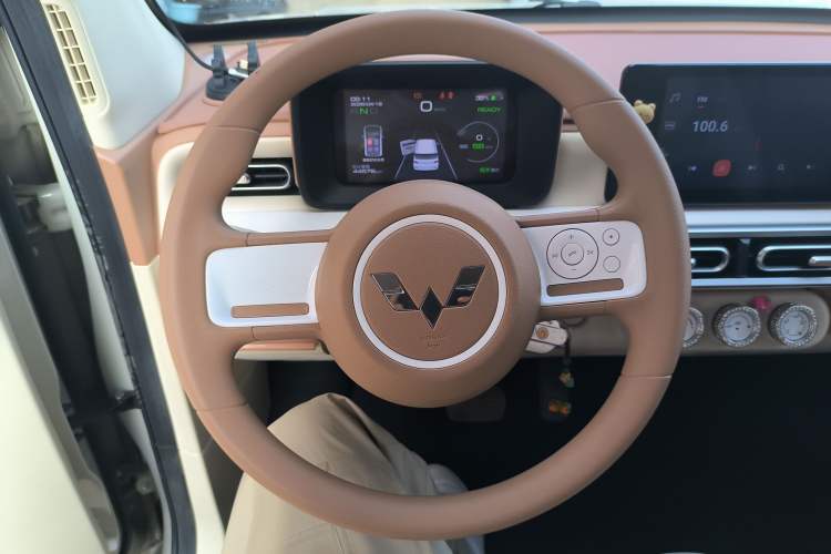 Used Wuling Hongguang MINIEV 2024 3rd Generation 215km Advanced Version