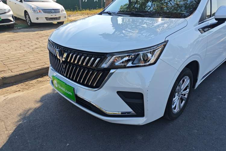 Used Wuling Jiachen 2022 1.5L Manual Comfort Edition