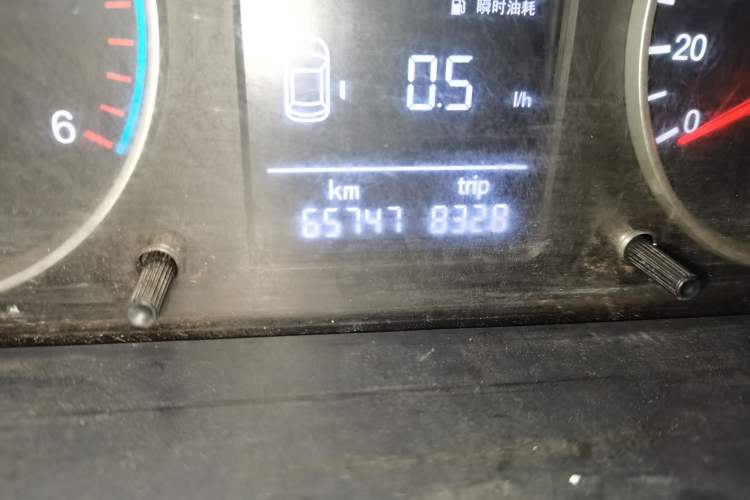 Used Foton Toano 2020 2.5T Manual Tongtu Short Wheelbase Flat Roof 5/6/7-Seater 4J25TC3