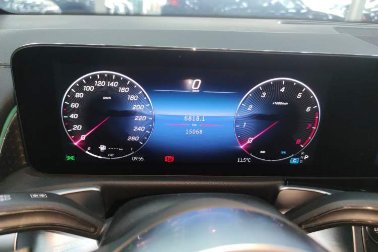 Used Mercedes-Benz GLB 2024 GLB 220 Dynamic Edition
