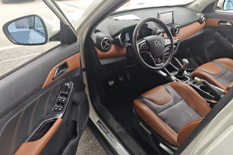 Used BAIC Senova X35 2016 1.5L Manual Luxury Edition