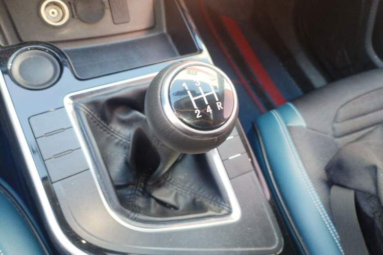 Used FORTHING T5 2020 1.6L Manual Comfort Model China VI Standard Gear Lever