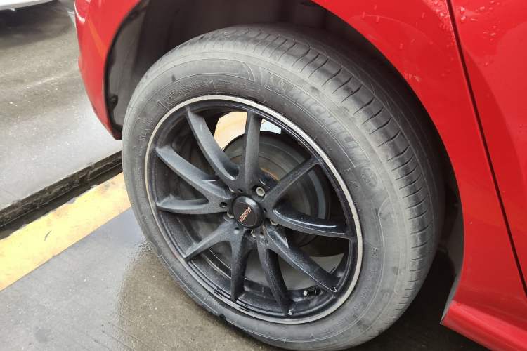 Used Volkswagen Polo 2014 1.6L Automatic Comfort Edition Exterior 5