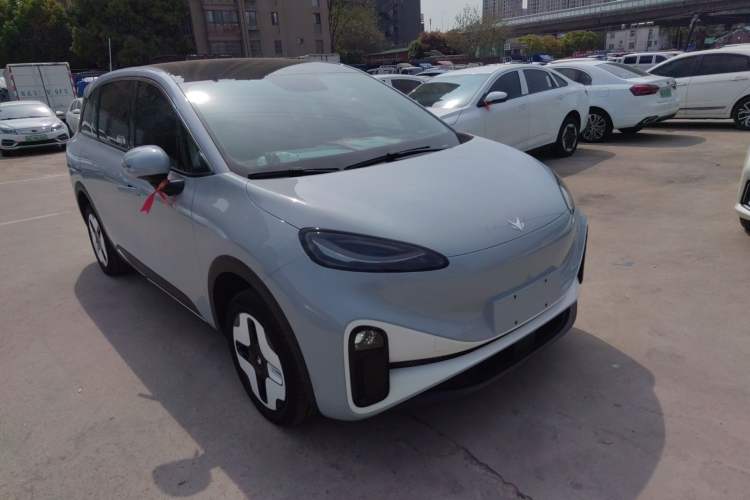 Used ARCFOX Kaola S 2024 AIR Front Right 45 Deg