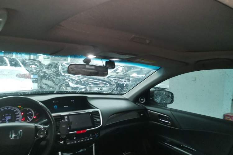 Used Honda Accord 2016 2.4L Luxury Edition Headliner