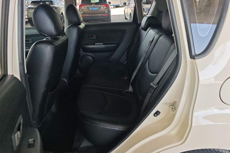 Used Kia Soul 2013 1.6L AT GL
