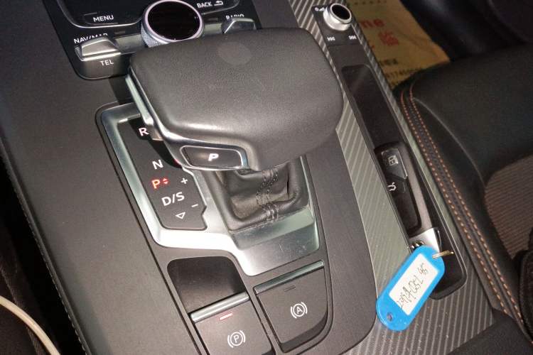 Used Audi Q5L 2018 45 TFSI Prestige Fashion Edition China V Emission Standard
