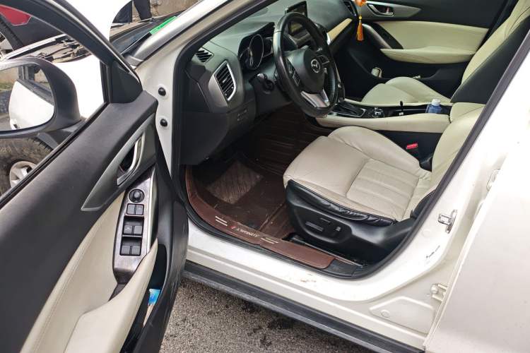 Used Mazda CX-4 2016 2.0L Automatic Two-Wheel Drive Blue Sky Leading Edition