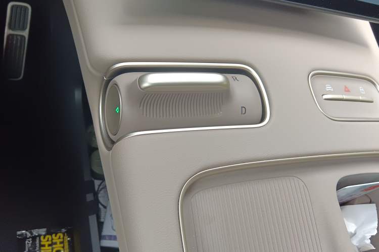 Used Nio ES8 2023 75 kWh Executive Edition
