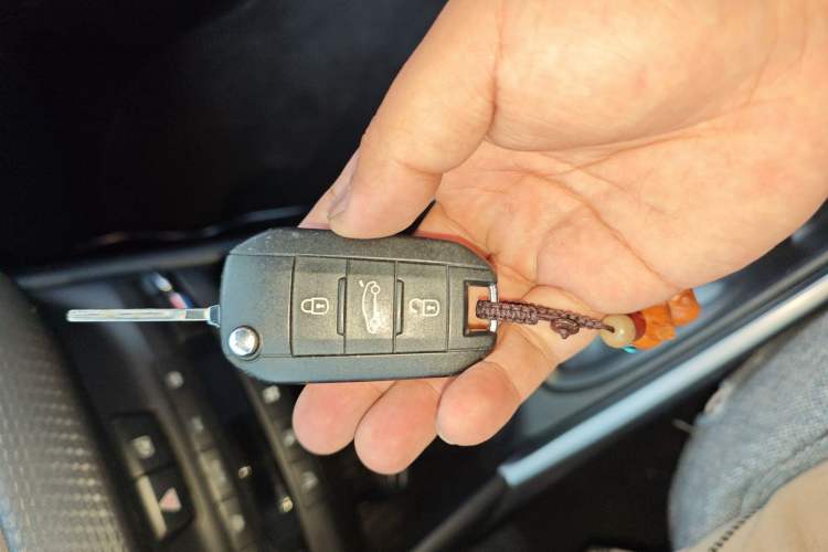 Used Peugeot 2008 2014 1.6L Automatic Fashion Edition Vehicle Key