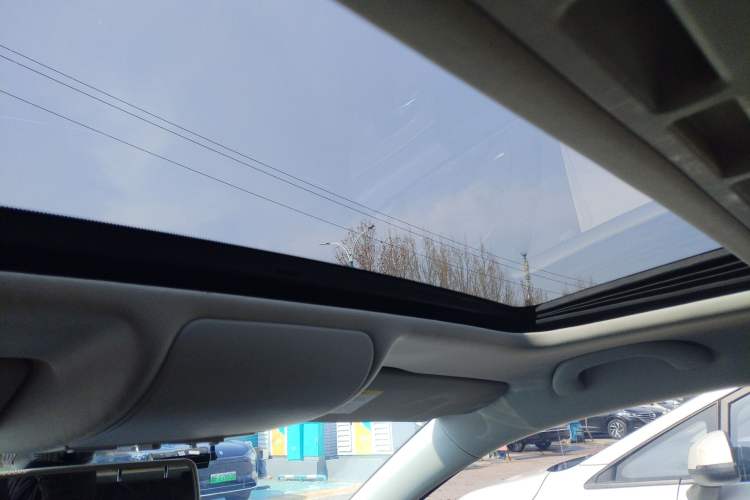 Used Volkswagen Polo 2014 1.6L Cross Polo Automatic
