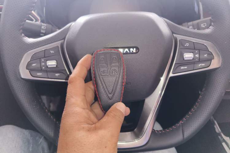 Used CHANGAN OSHAN X5 2021 1.5T DCT Prestige Edition
