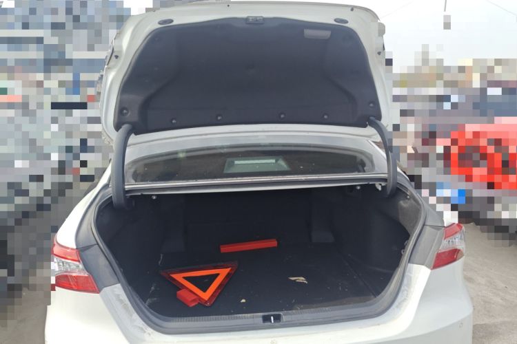 Used Toyota Camry 2018 Dual-Engine 2.5 HG Luxury Edition Trunk