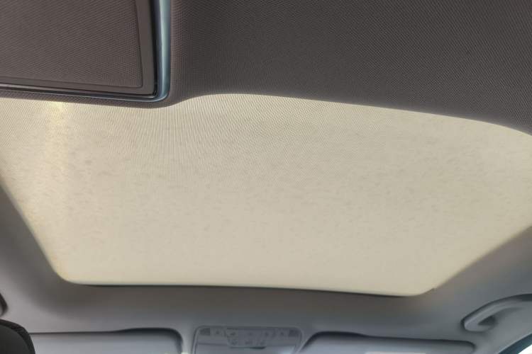 Used Mercedes-Benz C-Class 2017 Facelift C 200 L Sport Edition Headliner