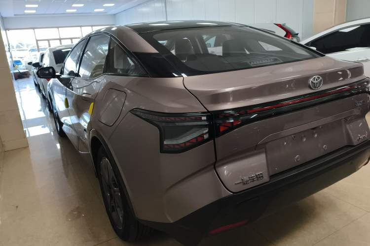 Used Toyota bZ3 2023 616 km Long-Range Premium
