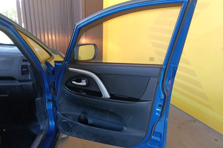 Used Changan CX20 2014 1.4L Manual Sport Edition China V Standard
