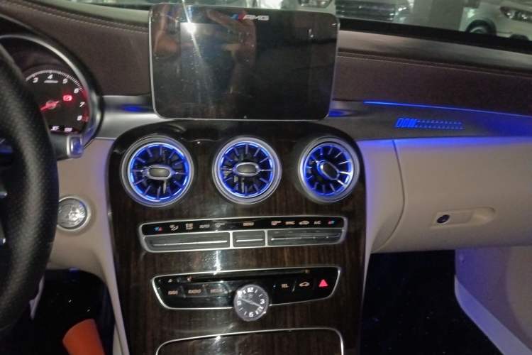 Used Mercedes-Benz C-Class 2015 Facelift C 200 L Audio And AC Panel