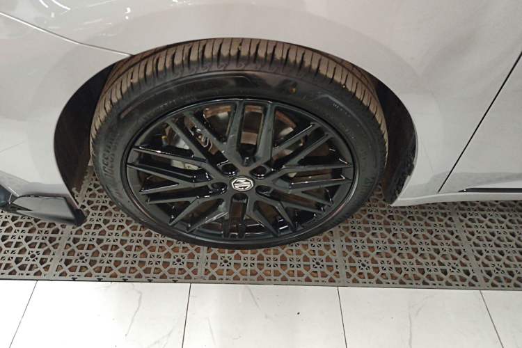 Used MG 6 2025 1.5T XLINE Shark-Hunting Edition
