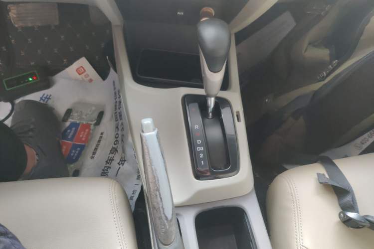 Used Honda Civic 2013 10th Anniversary 1.8L Automatic Comfort Version Gear Lever