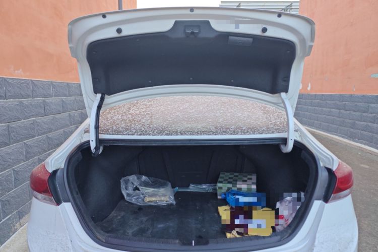 Used Hyundai Elantra (6th Generation / Lingdong) 2018 1.6L Automatic 15th Anniversary Special Edition Trunk