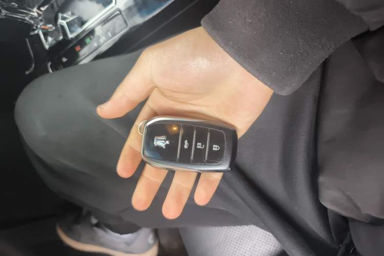 Used Toyota Crown 2015 2.0T Fashion Edition