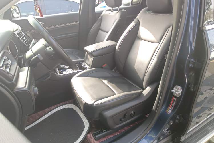 Used Jeep Commander 2018 2.0T Two-Wheel Drive Enjoyment Version China VI Emission Standard