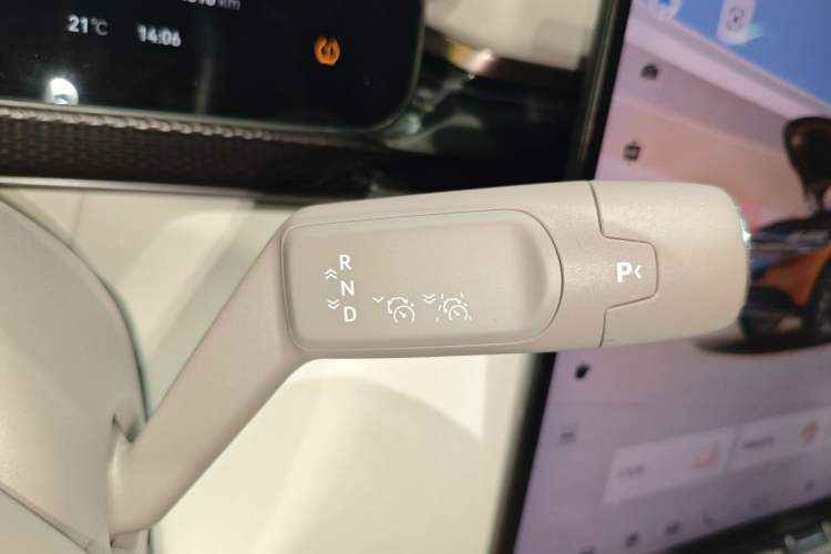 Used Zeekr 7X 2025 75 kWh Rear-Wheel Drive Intelligent Driving Version Gear Lever