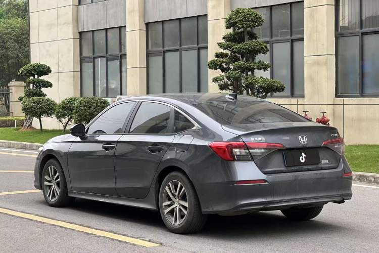 Used Honda Civic 2022 240TURBO CVT Dynamic Edition
