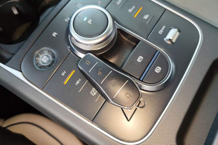 Used BYD Destroyer 05 2023 Champion Edition DM-i 120KM Prestige Model Interior 1