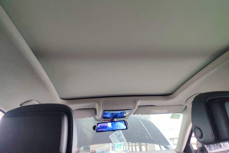 Used Volkswagen Passat 2020 330TSI Luxury Edition China VI Headliner