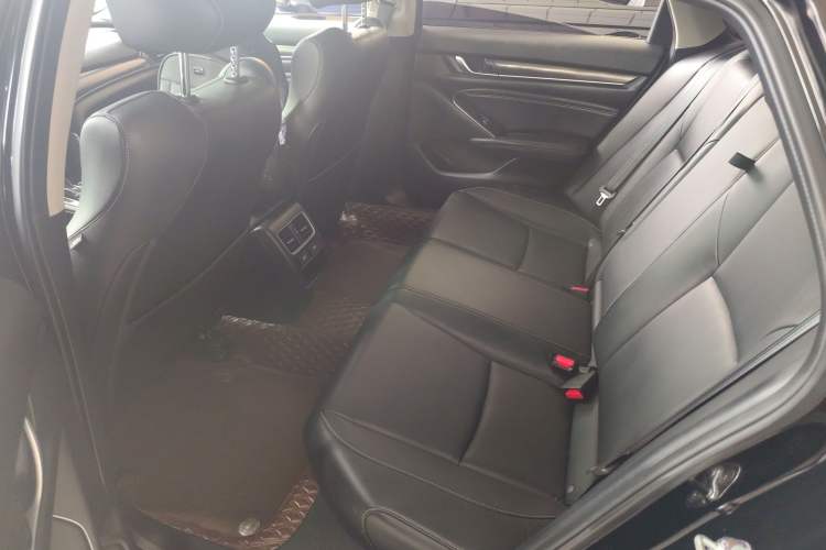 Used Honda Accord 2022 260TURBO Phantom Night · Prestige Edition Left Rear Seat