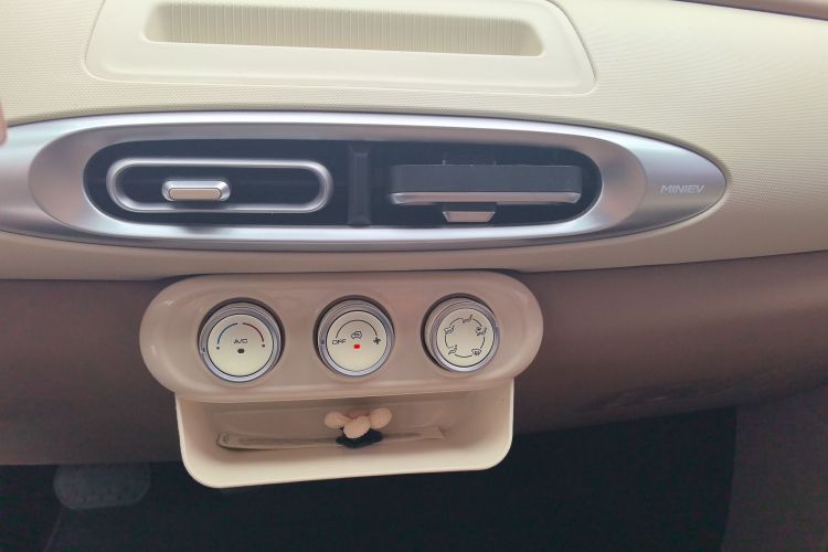 Used Wuling Hongguang MINIEV 2025 Four-Door Version Advanced Edition
