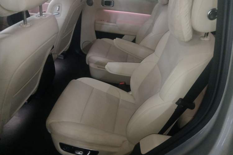 Used Li Auto L8 2025 Ultra Smart Refreshed Edition
