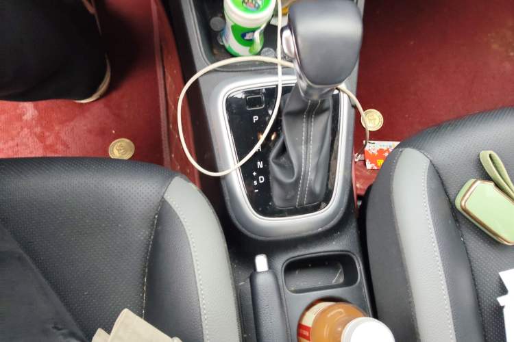 Used Kia kx1 Stonic 2021 1.4L CVT Fun & Sunroof Model
