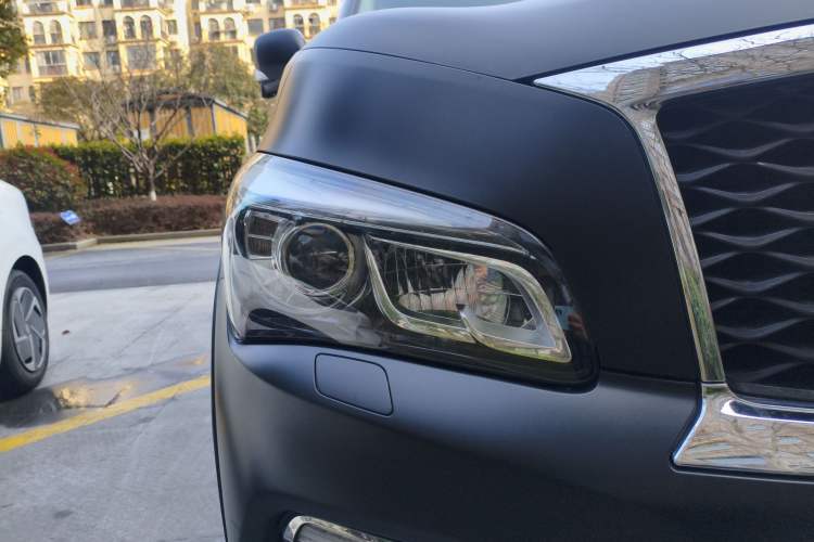 Used Infiniti QX80 2016 5.6L 4WD
