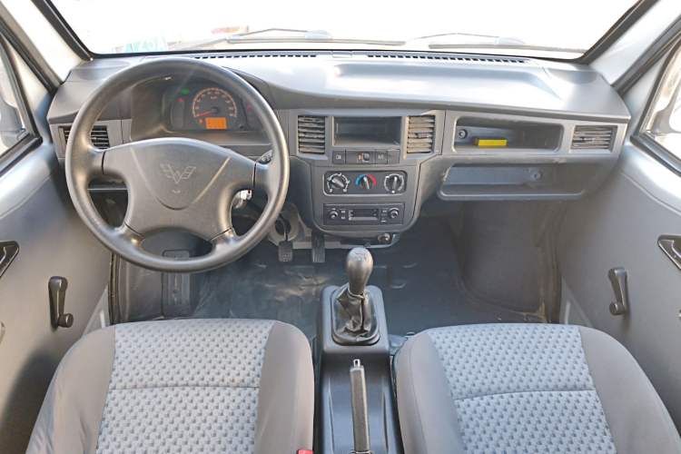 Used Wuling Zhiguang 2020 1.2L Practical Model China VI LSI