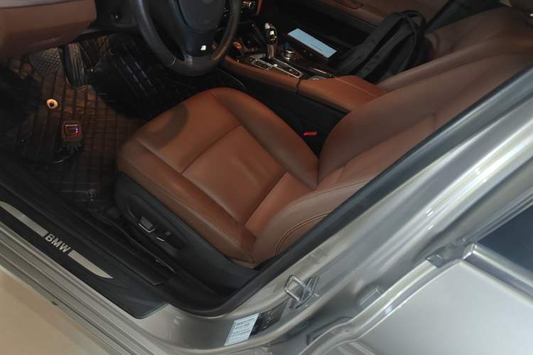 Used BMW 5 Series 2014 525Li Leading Model