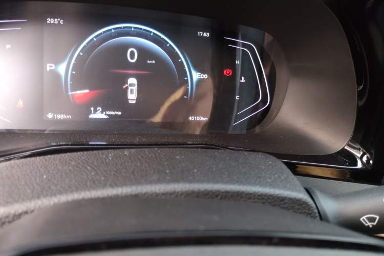 Used CHANGAN OSHAN X7 PLUS 2023 Enjoy Edition 1.5T Automatic Prestige 7-Seater Odometer Close Up