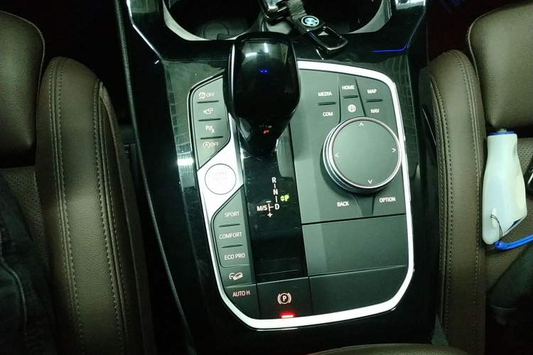 Used BMW X3 2023 xDrive30i Leading Model M Night Edition Package Gear Lever