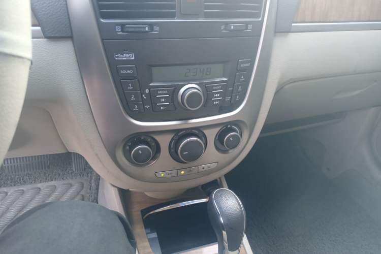 Used Buick Excelle 2015 1.5L Automatic Classic Model