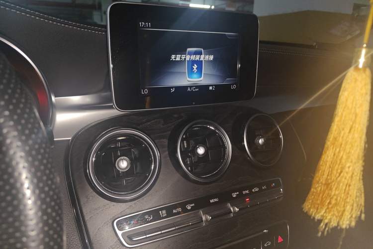 Used Mercedes-Benz C-Class 2017 Facelift C 200 L Audio And AC Panel