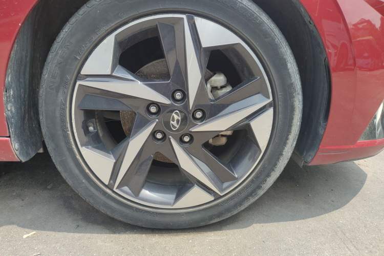 Used Hyundai Elantra 2021 1.5L CVT LUX Prestige Edition