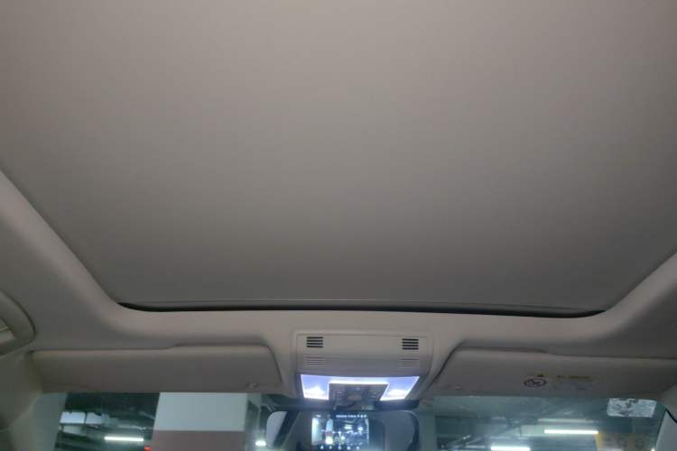 Used Volkswagen Phideon 2019 380TSI Two-Wheel Drive Business Edition China VI Standard
