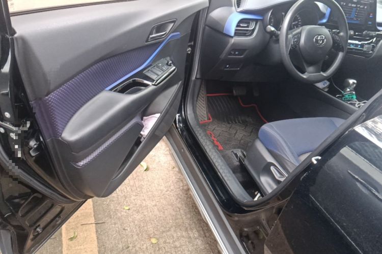 Used Toyota C-HR 2018 2.0L Coolway Leading Edition China V Standard Driver Seat