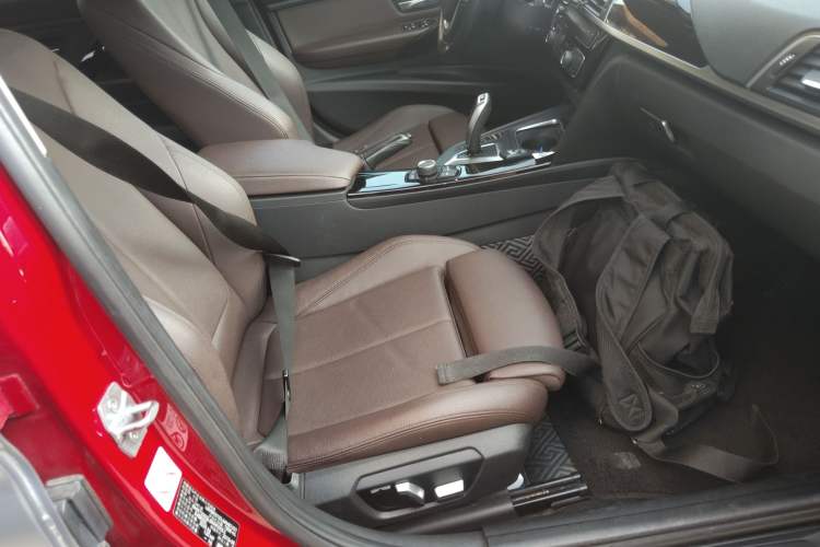 Used BMW 3 Series 2018 320Li Fashion Model
