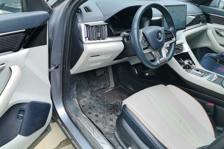 Used BYD Song PLUS New Energy 2021 DM-i 110KM Flagship PLUS Driver Seat