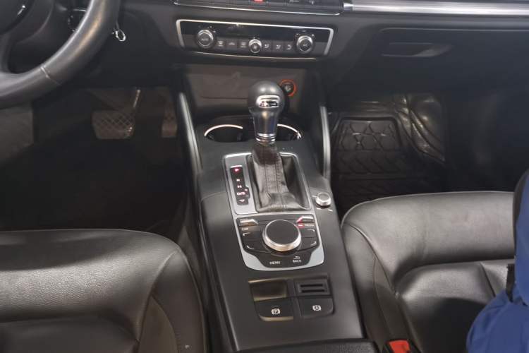 Used Audi A3 2014 Sportback 35 TFSI Automatic Comfort Model
