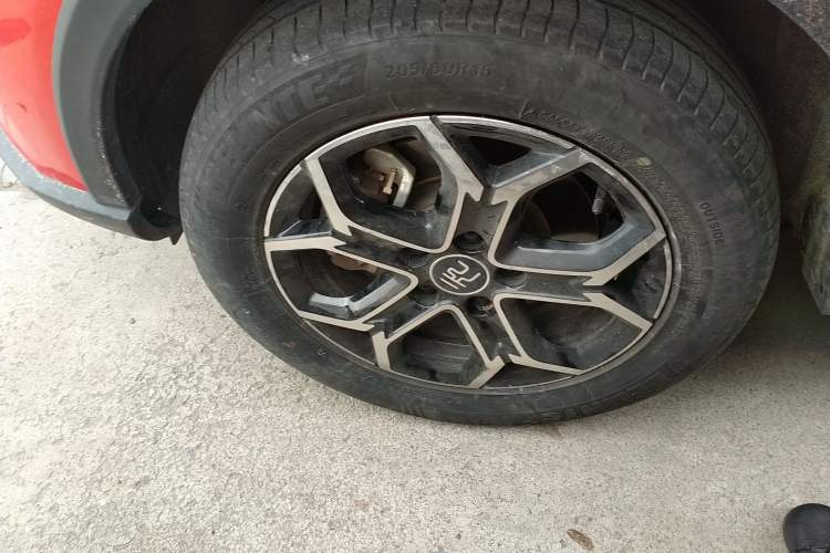 Used BYD Yuan Pro 2021 401 km Luxury Version Left Front Wheel Hub