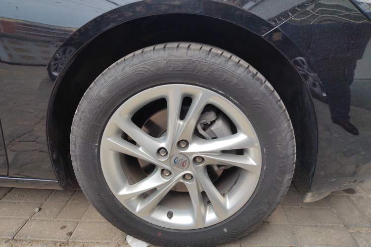 Used Buick Regal 2024 25T Deluxe Edition Exterior 4